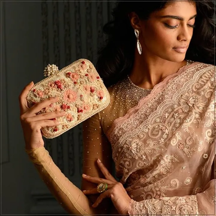 SCOFY FASHION Noble Crystal Beaded Evening Bag Wedding Clutch Purse Purses  for Women (Beige): Handbags: Amazon.com