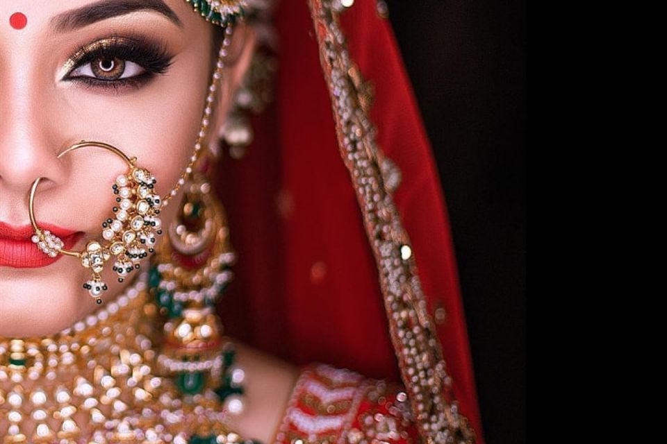 Indian Bridal Makeup 2024 Ideas [Expert Tips + FAQs]
