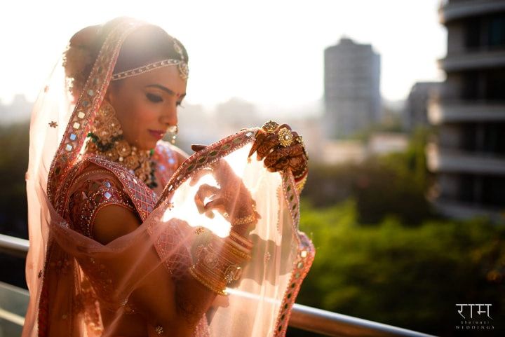 Unique Vivah - Stunning Bridal Back Pose! Isn't it? Source:  https://www.instagram.com/margisakariya/ #wedding #india #lehenga | Facebook