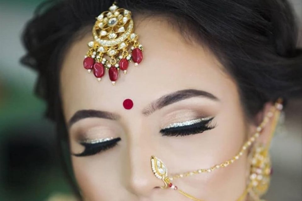 Eye Makeup Step-by-Step Guide so That Every Woman Can Look like a Dream at a Wedding