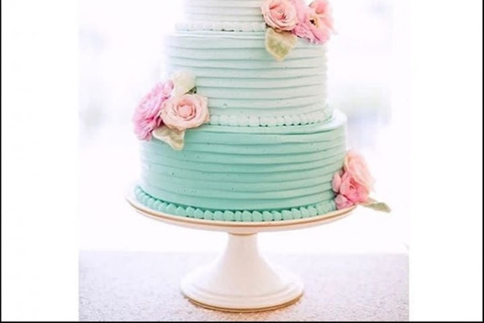 Everything You Need to Know About Ordering a Wedding Cake