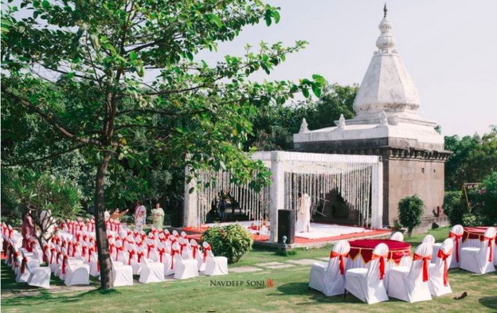 Host the Wedding of Your Dreams at the Beautiful Jadhavgadh Fort by Following These Steps