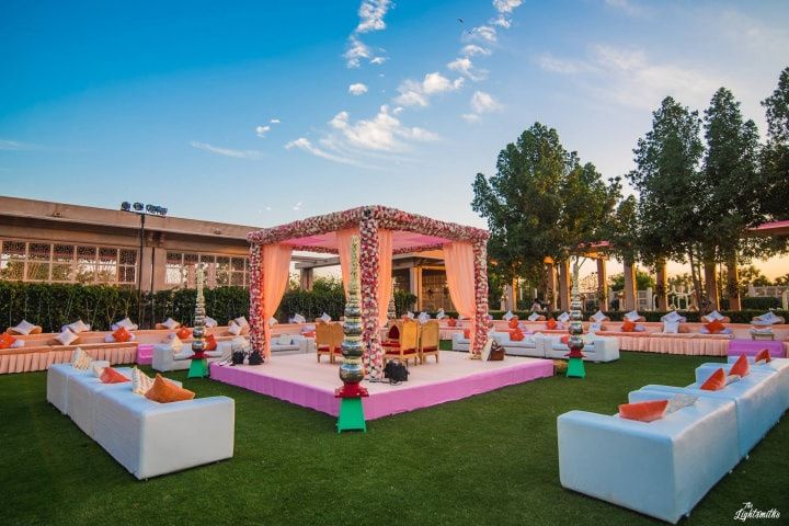 Out Is 'In'! Plan Your Outdoor Wedding like a Pro with These Tips and Ideas