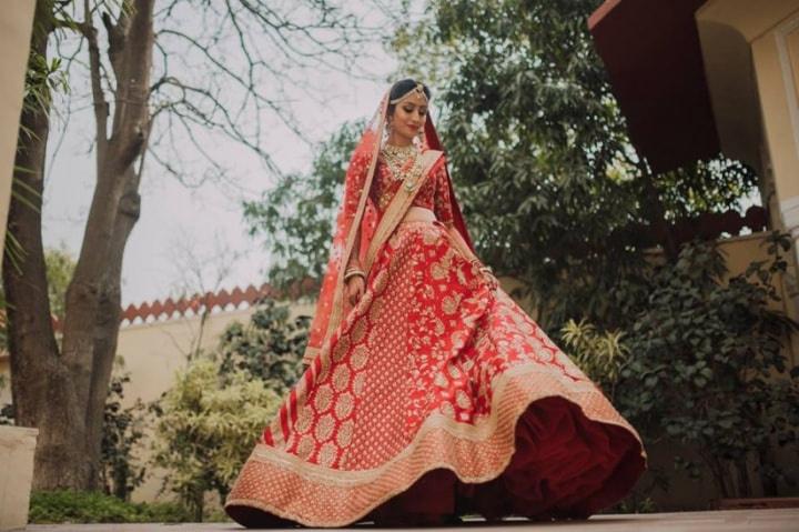 How to Style a Can Can Lehenga for a Dramatic Effect on Your Big Day