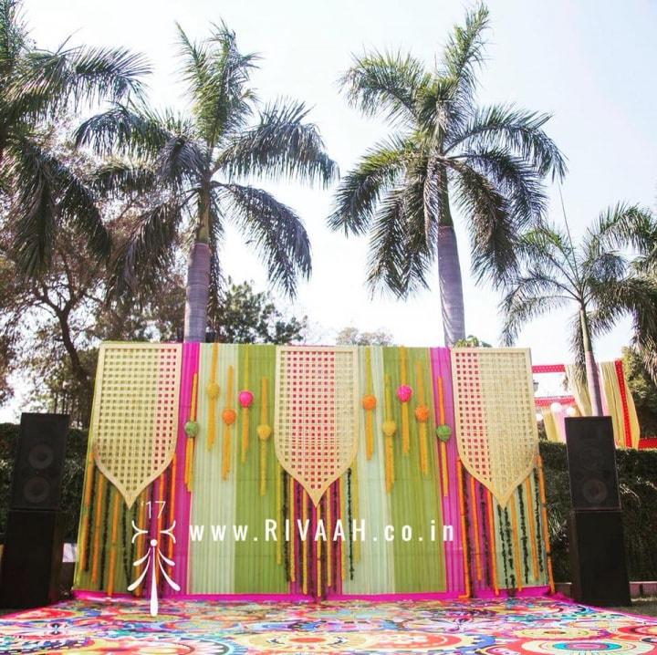 Take Inspiration from These Backdrop Decoration Ideas for Your Wedding Stage