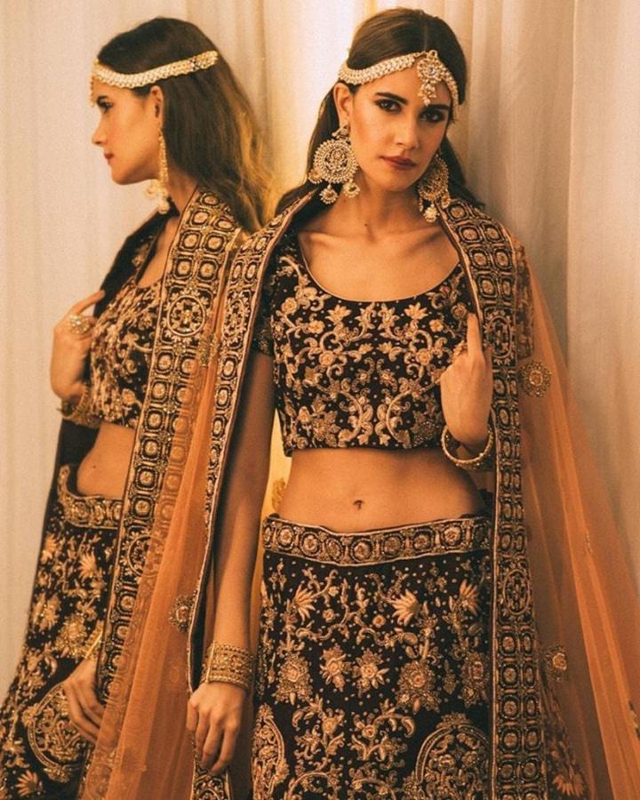 Black Embroidered Lehenga Set | Arpita Mehta – KYNAH