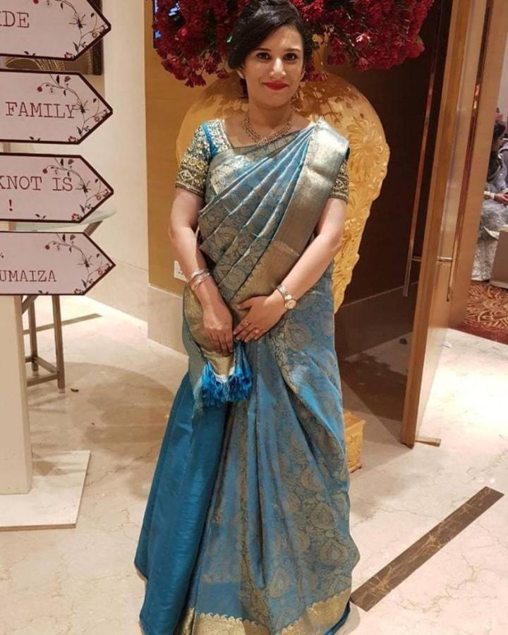 ROM makeover 😍😍😍 #ROM #ipohindianbridal #ipohmakeupartist #cancansaree # cancan #royalbluesaree … | Wedding saree indian, Half saree designs, Indian  wedding dress