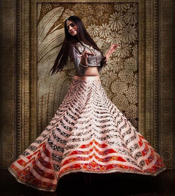 Latest Bridal Engagement Dresses Designs 2022-2023 Collection | Pakistani  bridal dresses, Pakistani wedding dresses, Indian bridal dress