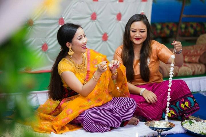 What should we wear if a couple wants to copy the native Manipur  traditional dressing style? - Quora