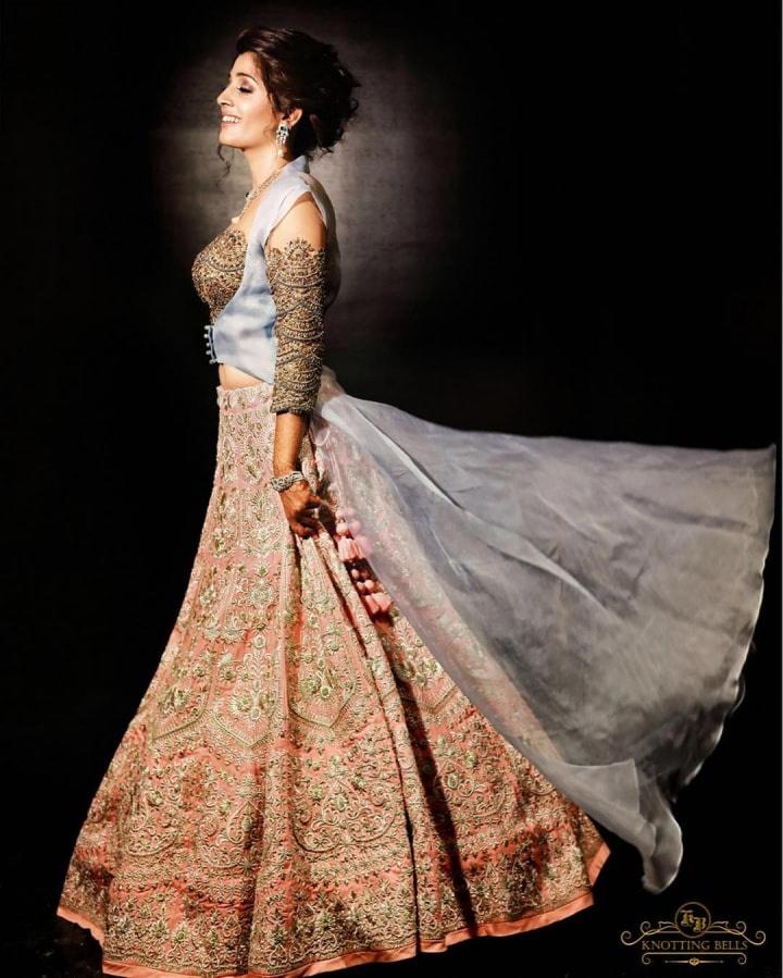 Lehenga Blouse Designs For Brides To Get Inspired From