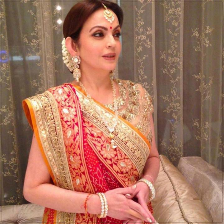 Ambani: Nita Ambani wore a 'Gharchola' and 'Panetar' on her Gujarati  wedding with Mukesh Ambani, know its importance, Lifestyle News | Zoom TV