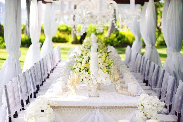 10 White Colour Combination Photos for Wedding Decor That Are Stunning, Picaresque and Totally Eye Catchy