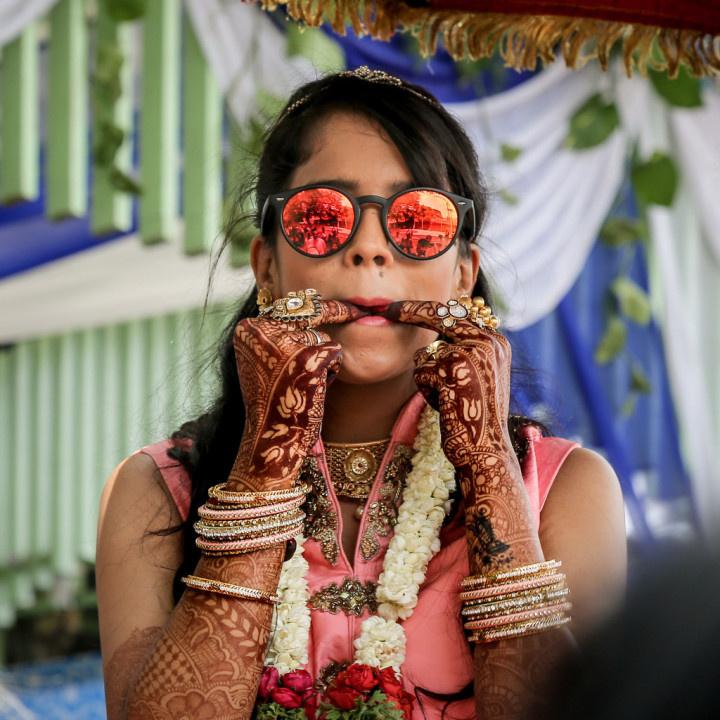 Trending Bridal Mehendi Poses To Try For Future Brides!