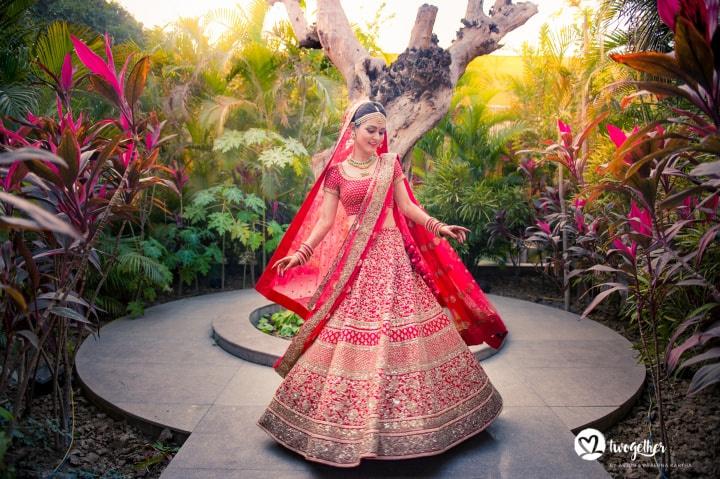 What are some flattering lehenga styles for curvy brides? - Quora