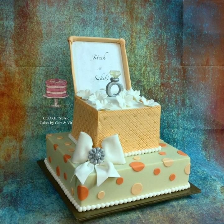 2 tier cake- Engagement cake by Twenty Two Cakes | Bridestory.com