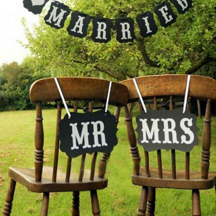 Fun Wedding Sign Board Ideas to Amp up Your Wedding Decor