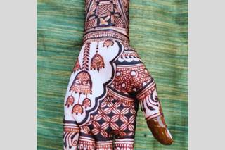 easy mehendi design front hand