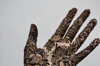 mehndi front hand design