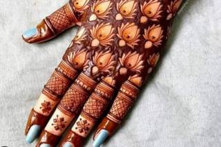 simple mehndi designs for back hands