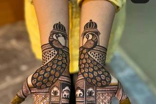 bridal dulhan peacock mehndi design