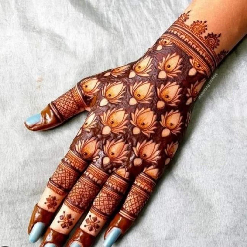 simple mehndi designs for back hands