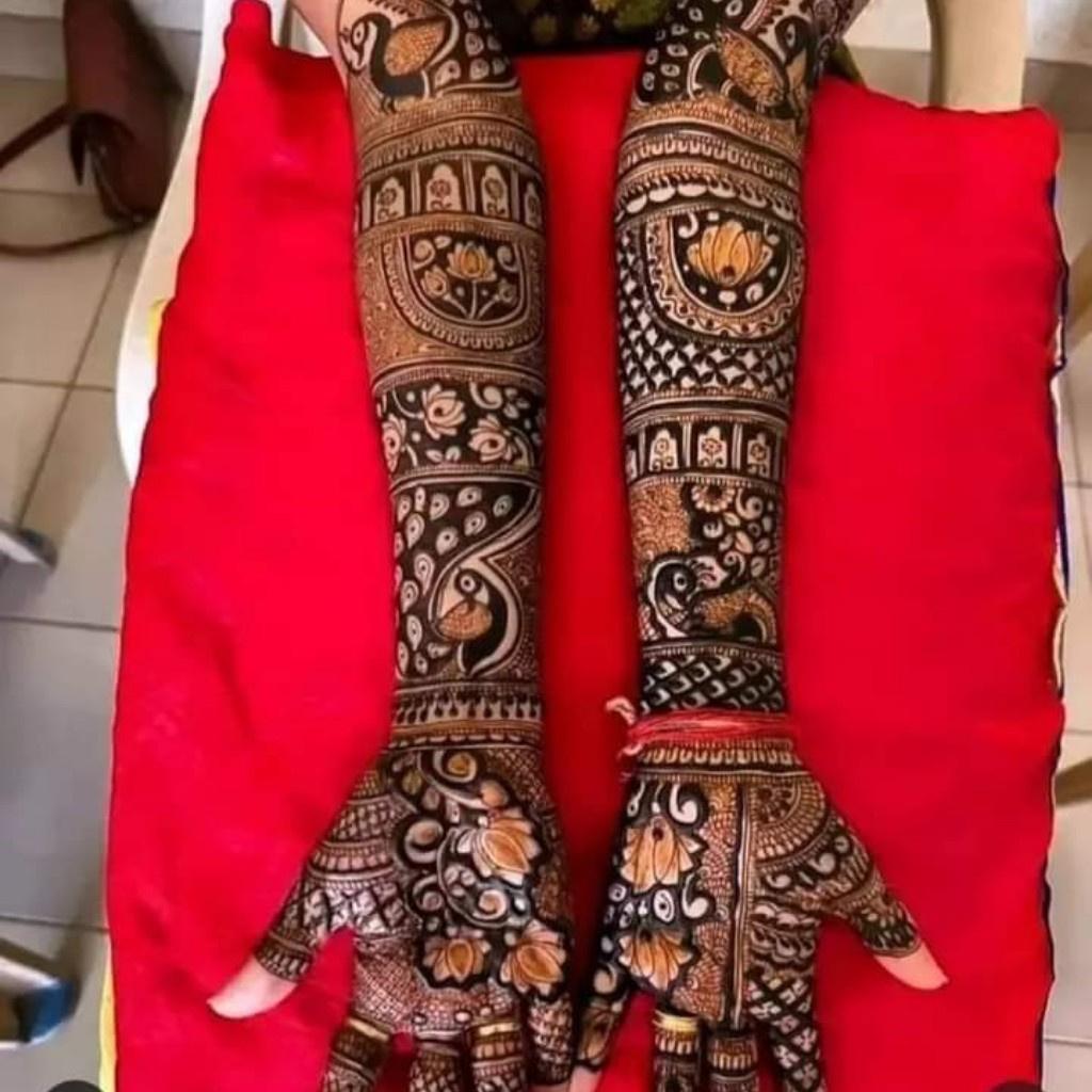 full hand mehndi design