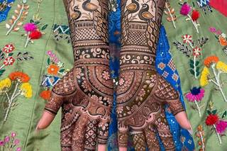 beautiful mehndi designs for hands