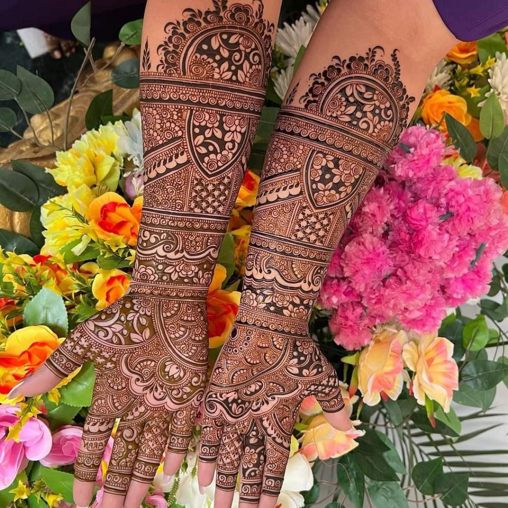 bharwa mehendi design for full hands