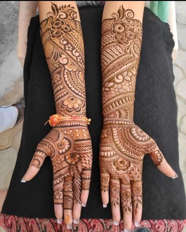 20+ simple mehndi design ideas to save for weddings and other occasions! |  Bridal Mehendi and Makeup | Wedding Blog