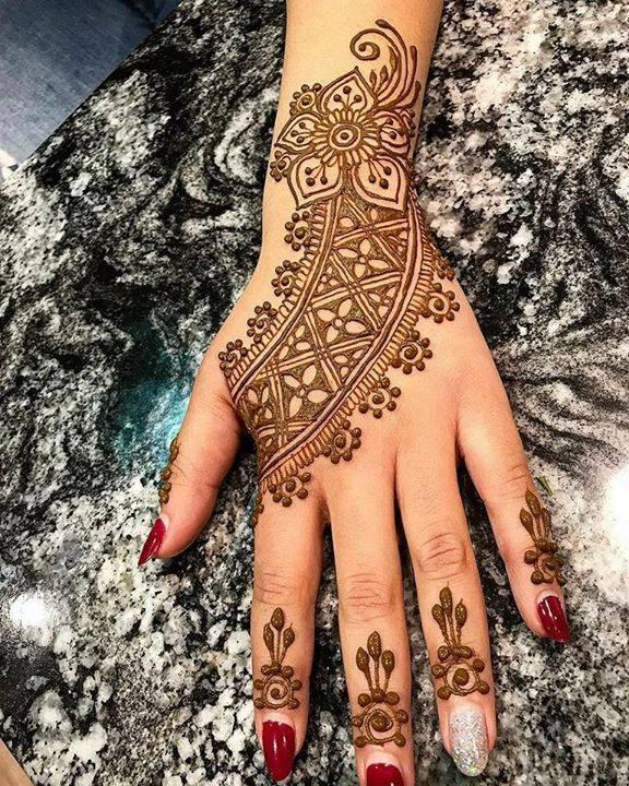 Back hand Engagement mehndi design! 🌿 . . . . . . . . . #henna #mehndi  #trending #tutorial #viral #love #lovebird #colourful ... | Instagram