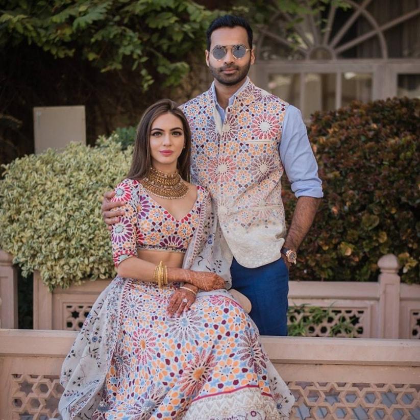 Woman Hosting and Funding Brother's Wedding Cancels, Internet Applauds Why