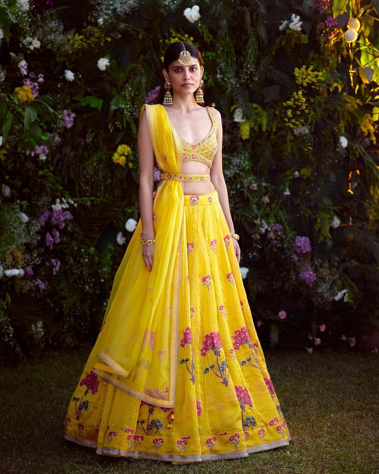 Top 30 dresses for Haldi ceremony to leave everyone awestruck! - Baggout