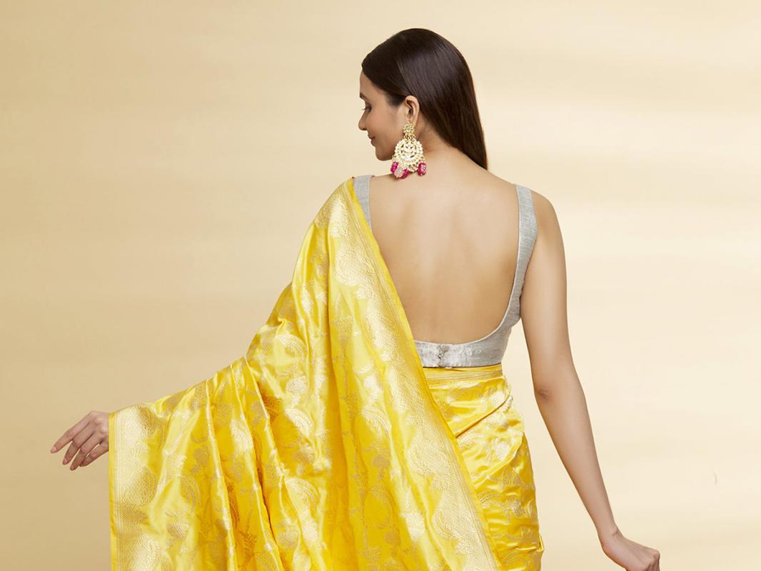 30 Stunning Backless Blouse Designs For The Divas   113110 Backless Blouse Design Ekaya 