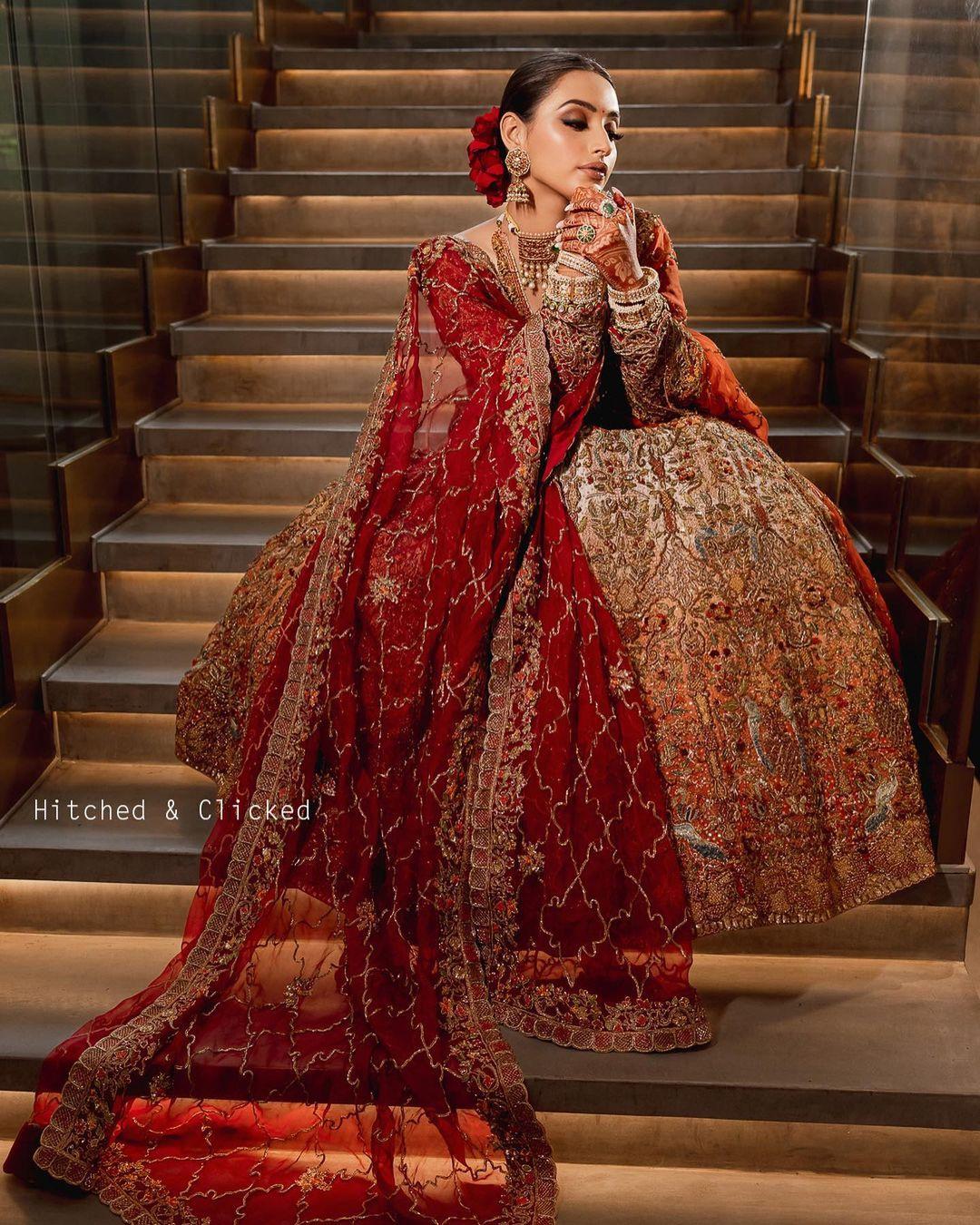 Pakistani Indian Bridal Earrings Jewellery Posing Stock Photo 1215191062 |  Shutterstock
