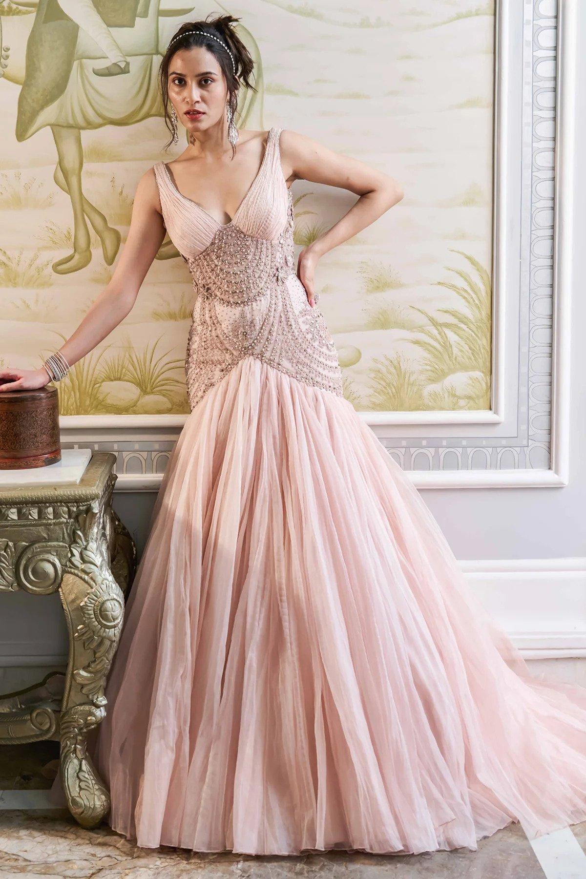 15 Beautiful and Best Evening Dresses for Women in Trend