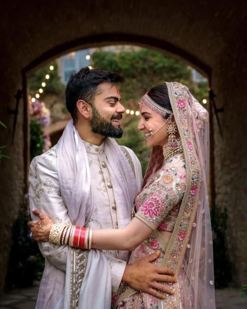 Sabyasachi Bride Stuns In A Royal Green Lehenga, Contrasts It With  Embellished Magenta 'Choli'