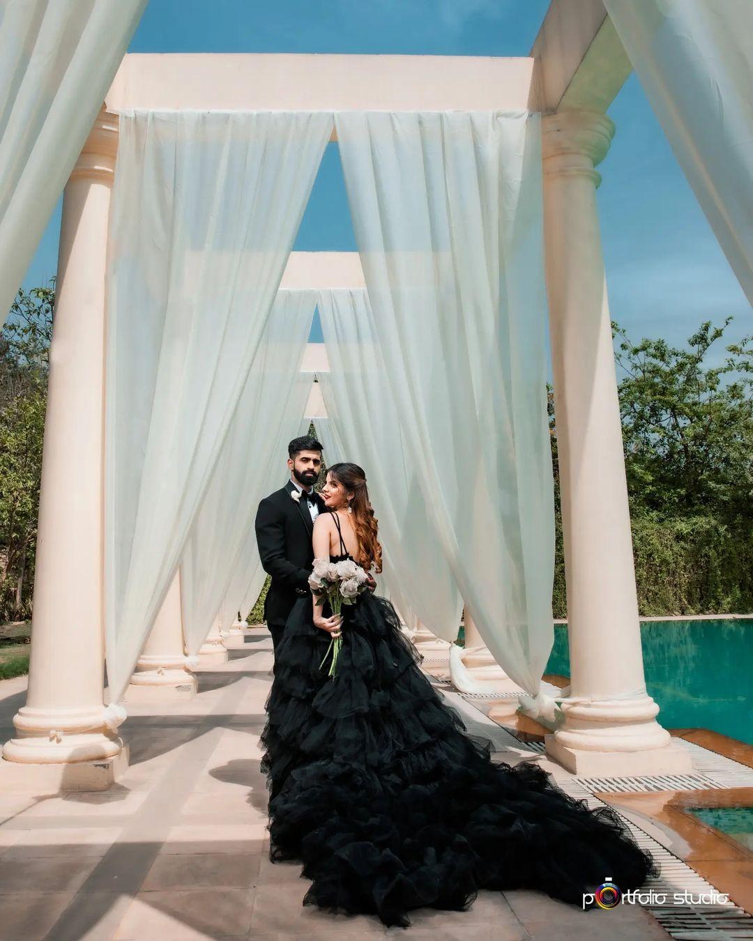 10 Pre-Wedding Photo Shoot Styling Inspirations - WeddingSutra Blog