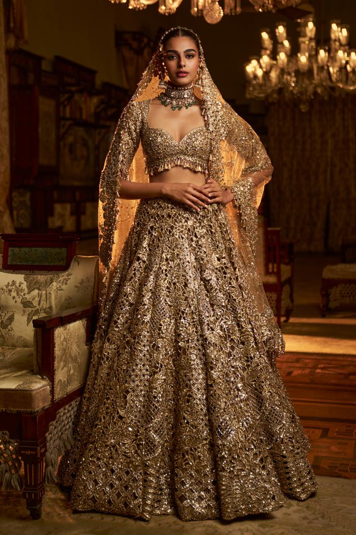 Golden blouse design for lehenga best sale