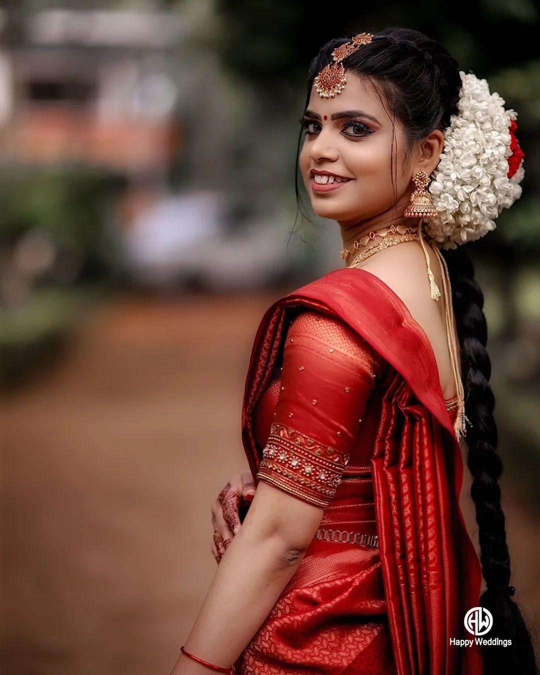 Kerala Hindu Bride | Indian bride poses, Kerala hindu bride, Hindu bride