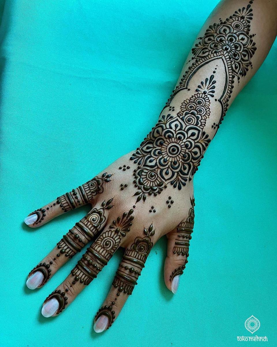 145 Simple & Easy Arabic Mehndi Designs