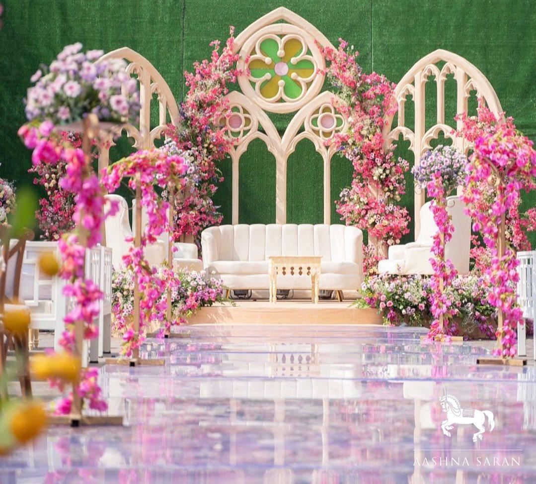 Quick Stage Décor Ideas for the 2023 Wedding Season - National Traders