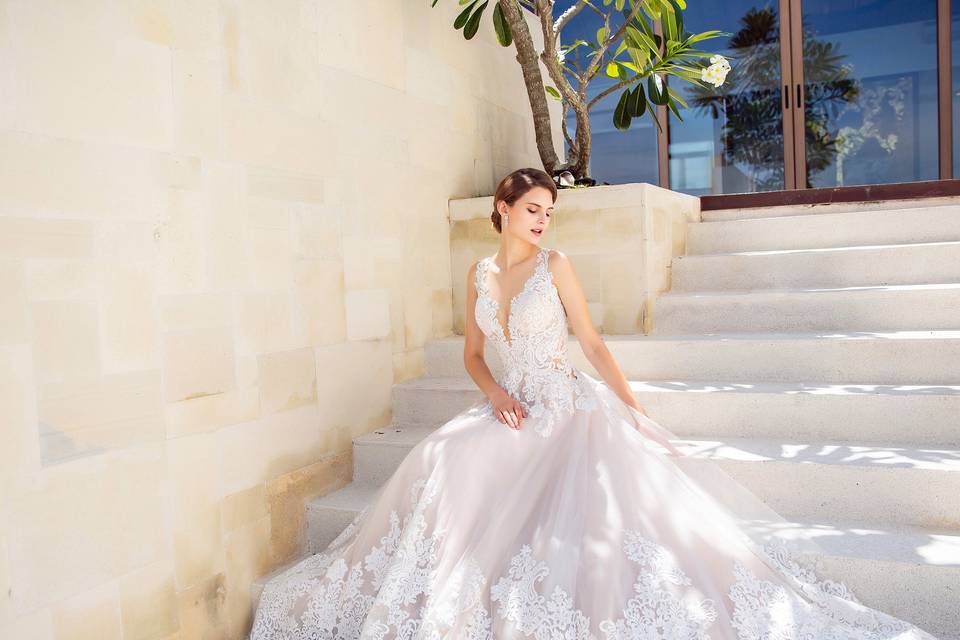 The Most Iconic Christian Wedding Gowns We Spotted By The Brides Of The  West | WeddingBazaar