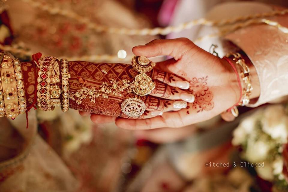 Half Hand Mehendi Designs For Intimate Weddings