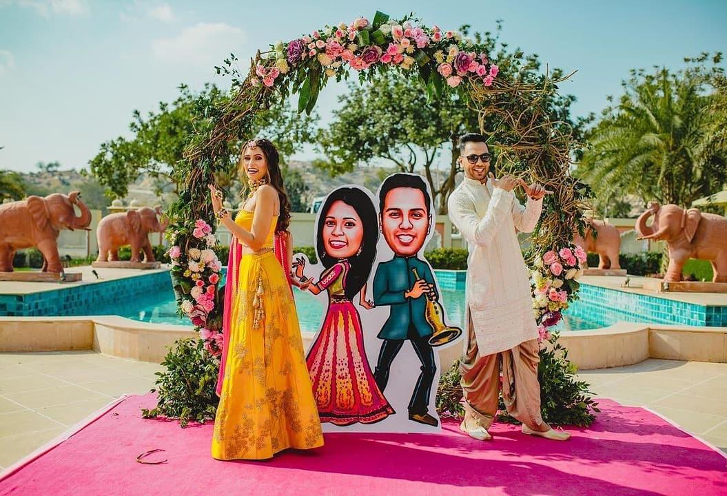 Bride & Groom Caricature Photobooth