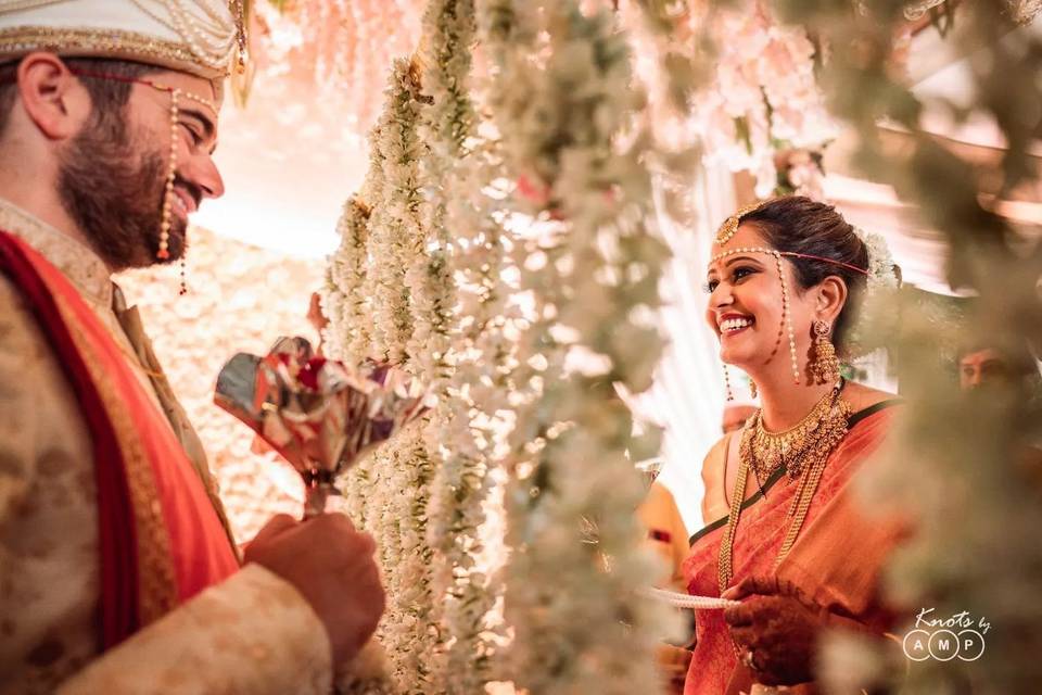 Bridal Lehenga: This bride stunned in a rouge pink lehenga inspired by  Rajasthani jharokhas | - Times of India