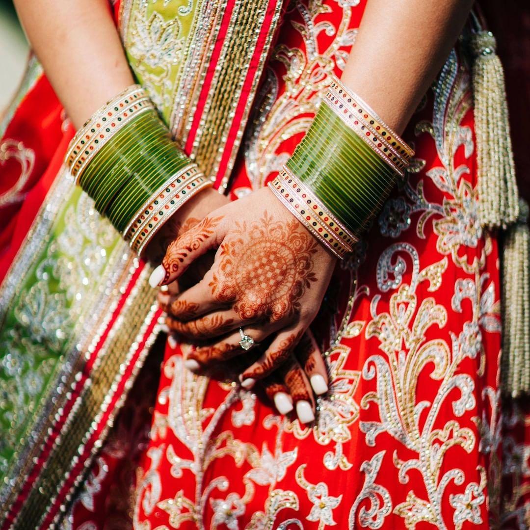 Green on sale chura bangles