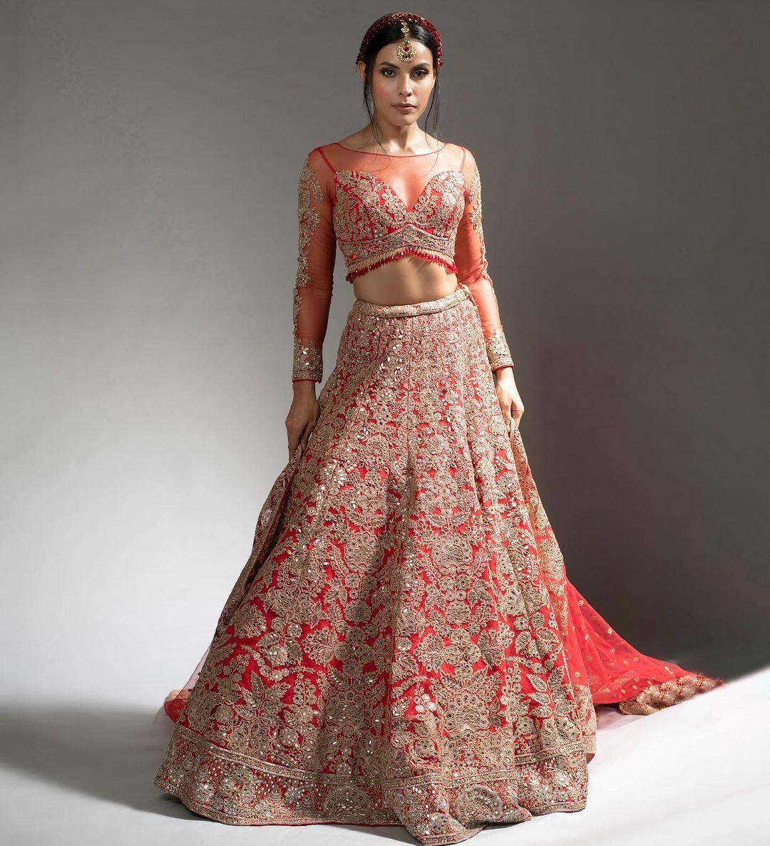 Comet Enterprise LEHENGA CHOLI किड्स 2-5 साल | बच्चों के लिए लहंगा ब्राइडल  वियर | रेडीमेड ब्लाउज सेमी-स्टिच्ड लहंगा चोली | तफ़ता साटन सिल्क, नीला :  Amazon.in ...