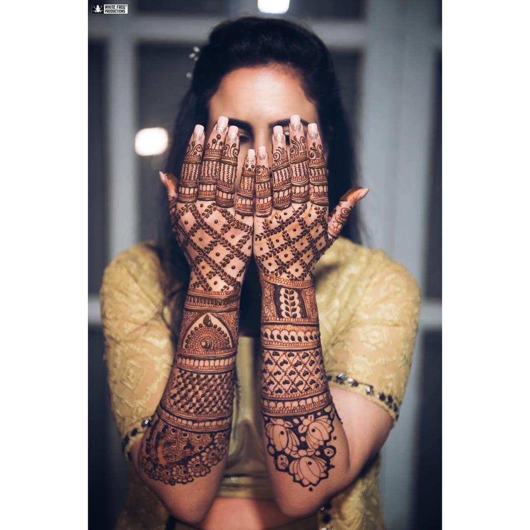 26 Back Hand Mehndi Design, Back Mehndi Design- WeddingWire