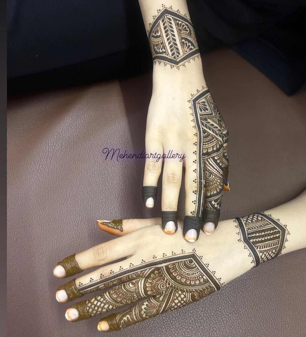 Beautiful Wrist Mehndi Designs 2020 || Stylish Bracelet Tattoo Mehndi  Designs || Cute Mehndi … | Mehndi designs for hands, Mehndi designs for  fingers, Henna designs