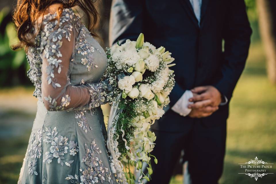 Deliver Your Engagement Wishes With These Online Flower Services